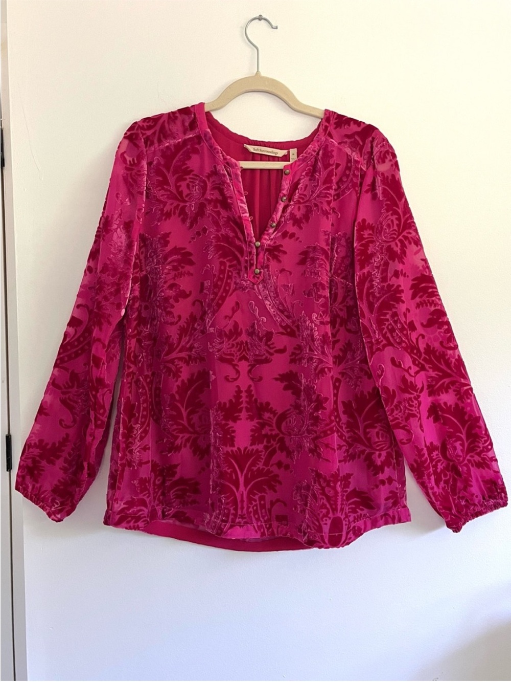 Soft Surroundings Reesha Fuchsia Velvet Burnout Button-Front Elegant Blouse Top